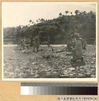 藏品(湘北大捷：敵以四十餘飛機更番轟炸陣地)的圖片